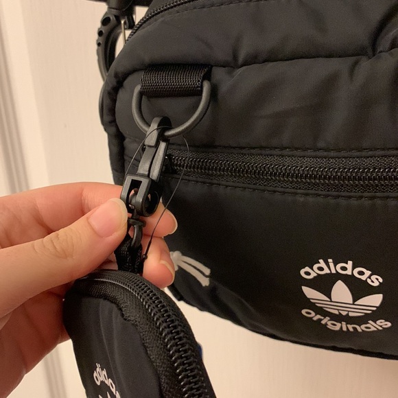 Adidas Puffy Crossbody Bag with Free Matching Wallet!! - Picture 9 of 17